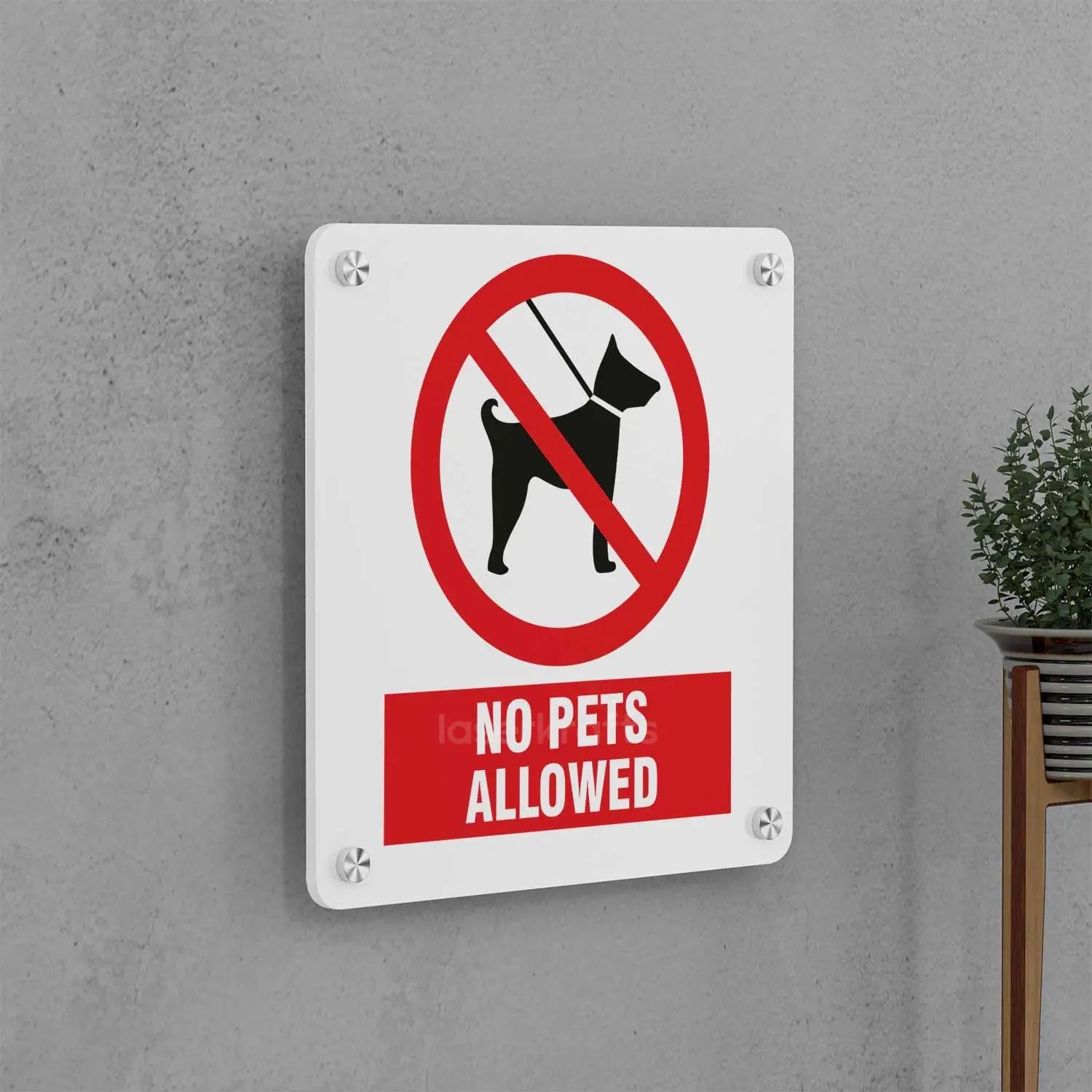 No Pets Allowed Sign